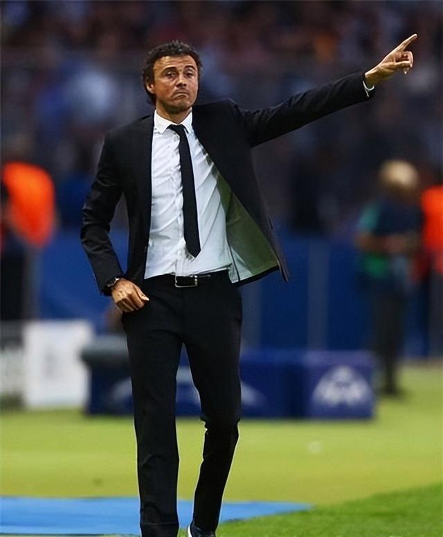 九游体育官方网站-赛地聚焦：法国杯加时末段热度飙升；巴黎圣日耳曼门线救险；信心回归；球队文化再被提及的简单介绍