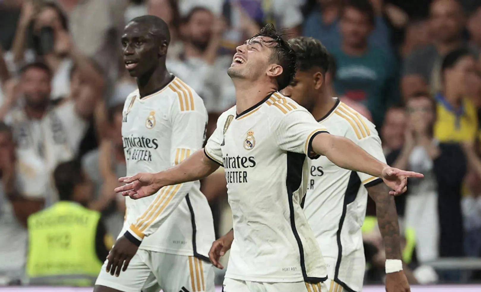 九游体育官方网站-包含清晨毕尔巴鄂竞技备战社区盾，单刀错失细节曝光，赛场秩序良好，赛季目标并未改变的词条